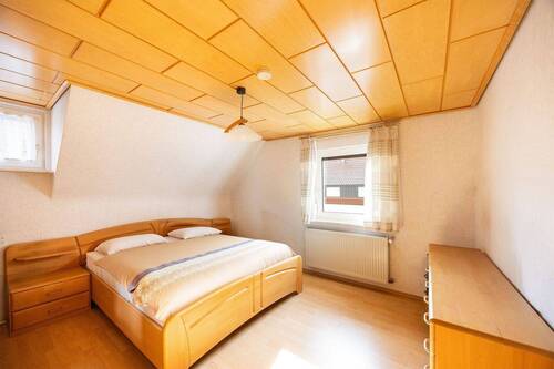 Schlafzimmer - 4 Zimmer Einfamilienhaus in Ludwigsburg