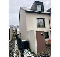 KFW 55 Reiheneckhaus mit großzügigem gepflegtem Grundstück. Perfekt für Familien! - Alsdorf Busch