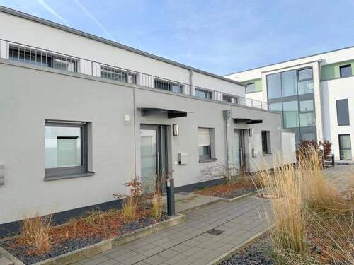 Hausansicht - Ruhig gelegene 3-Zimmerwohnung mit Balkon im Quartier Süd