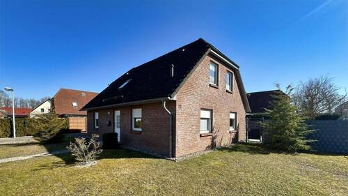 Vorderansicht - 4 Zimmer Einfamilienhaus in Lübow