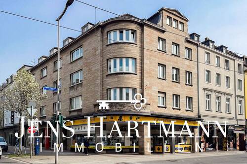 Titel - Mülheim Stadtmitte - Mehrfamilienhaus mit Substanz, 3 freien Einheiten und Entwicklungsspielraum