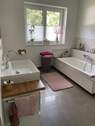 oberes Badezimmer - 