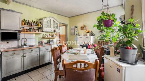 Küche 2 - Wohnen mit Garten: Gepflegte 3-Zimmer-Erdgeschosswohnung mit Terrasse in ruhiger Lage