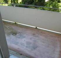 Großzügige 2-Zimmer mit Laminat, Wannenbad und Balkon in ruhiger Lage! - Chemnitz Ebersdorf