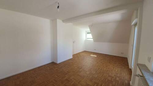 Schlafzimmer Kind 1. St. - 