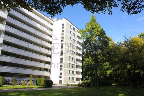 Außenansicht 1 - Etagenwohnung mit 54,00 m&sup2; in München zum Kaufen