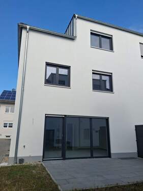 1.jpg - NEUMANN -Neubau! Hochwertige Doppelhaushälften in guter Lage - Nähe Ingolstadt