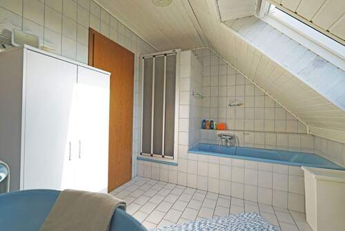 Badezimmer, Obergeschoss - 