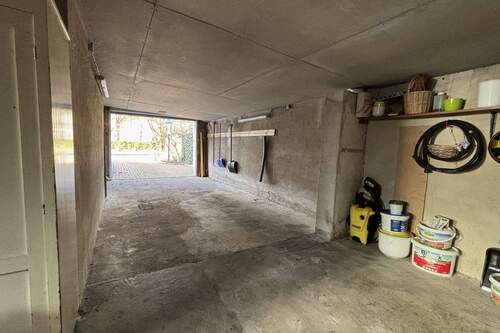 Garage mit Werkstatt - 