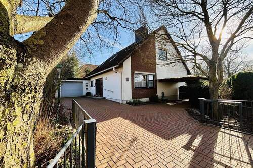 Straßenansicht - 5 Zimmer Einfamilienhaus zum Kaufen in Ratekau