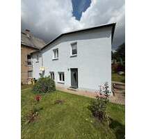 Günstiges EFH mit Terrasse, Garage, Dusche und sonnigem Grundstück am grünen Ortsrand - Lugau