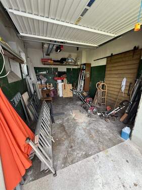 Garage - 