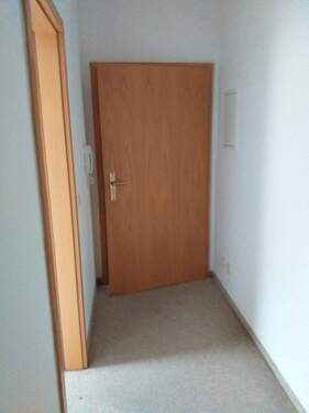 Bild 3 - 2 Zimmer Etagenwohnung zum Kaufen in Meerane