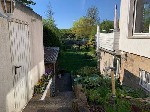 Zugang zum Garten - Einfamilienhaus mit 152,00 m² in Helmstedt zum Kaufen