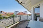 Betreten Sie Ihren Süd-Ost-Balkon vom Schlafzimmer… - 