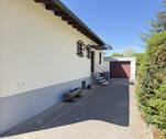 Eingang u. Garagenzufahrt - Bungalow mit 135,00 m&sup2; in Worms / Pfeddersheim zum Kaufen