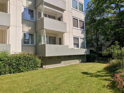 Bild 1 - Wunderschöne 4-Zimmer-Wohnung mit U-Bahn-Anbindung in Laatzen!