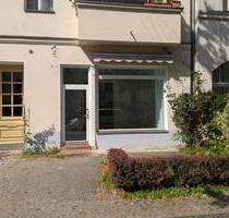 Bezugsfreie GewerbeeinheitEGim sanierten Altbauruhige Straße im Komponistenviertel - Berlin Weißensee