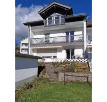 Wunderbares Reiheneckhaus mit Fernsicht in Regen