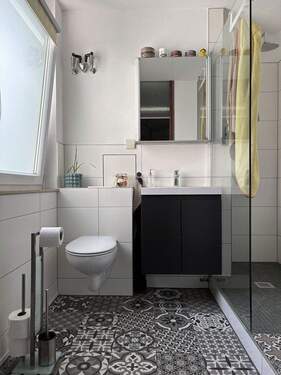 Bild 3 - 2 Zimmer Etagenwohnung in Ludwigshafen am Rhein