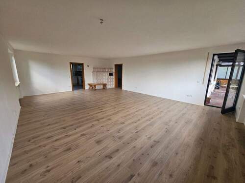 IMG-20251016-WA0028.jpg - NEUMANN - Schöne und gepflegte 4ZKB-Wohnung in ruhiger Lage !