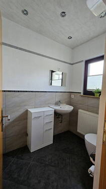 Gäste-WC EG Ansicht 2 - 