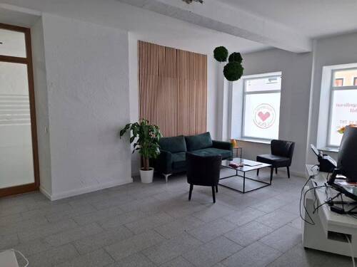 Laden 1.jpg - Büro zur Miete in Geisenhausen