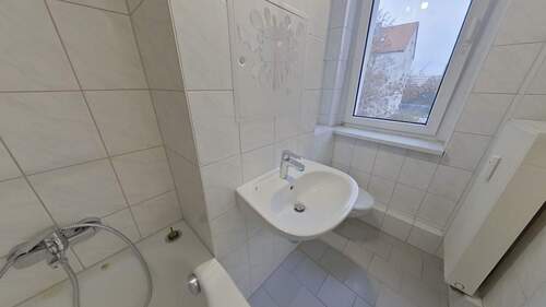 Badezimmer - 2 Zimmer Etagenwohnung in Lutherstadt Wittenberg