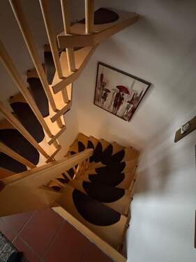EG Treppe KG.JPG - 
