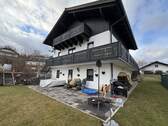 Hausansicht, Terrasse, Garten.JPG - 6 Zimmer Einfamilienhaus in Altdorf