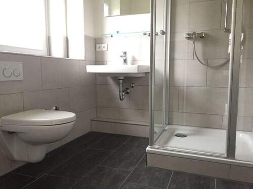 Modernes Badezimmer Bsp. - 