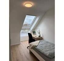 Moderne WG-Zimmer in Toplage - voll möbliert & sofort bezugsfrei - Erlangen Sieglitzhof