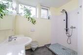 Duschbad mit Fenster - 