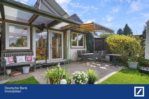 Terrassenansicht - Einziehen und Wohlfühlen - Ihr neues Zuhause mit Charakter