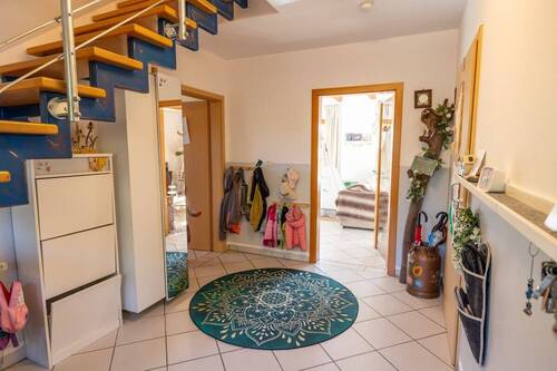 EG Flur - Einfamilienhaus mit 125,00 m² in Delmenhorst zum Kaufen