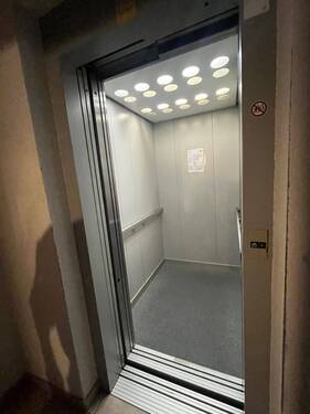 Lift.jpg - 2 Zimmer Etagenwohnung in Kandern