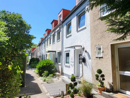 Reihenhauszeile - Reihenmittelhaus mit GartenTerrasse (Westlage) auf Erbbaugrundstück in Lübeck-St. Gertrud (Marli)