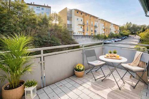 Balkon - Zwei Wege. Ein Objekt. Volle Kontrolle über deine Zukunft mit deiner 3 ZKB Wohnung