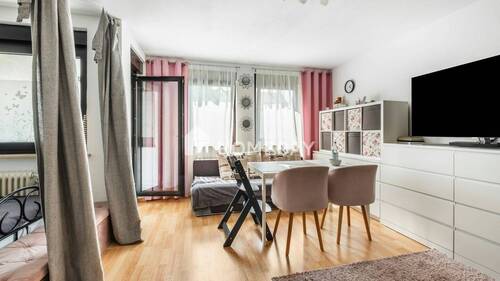 Wohnzimmer 3 - 1 Zimmer Etagenwohnung zum Kaufen in Gröbenzell