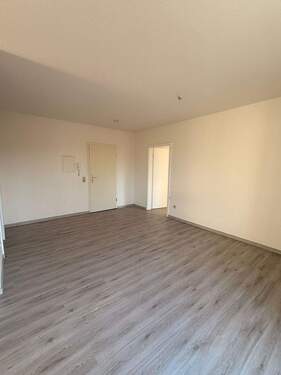 Wohnzimmer - 2 Zimmer Etagenwohnung in Weimar