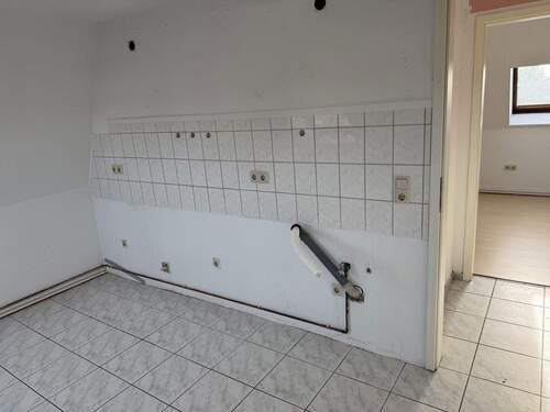 Küche_Stellplatz Küchenzeile - 4 Zimmer Etagenwohnung in Hötensleben