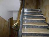 top gepflegtes Treppenhaus - 