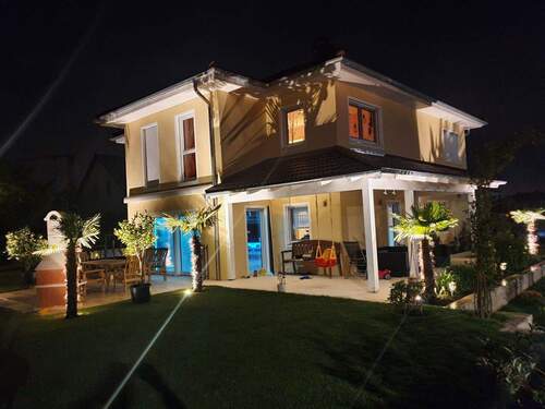 Außenansicht - 5 Zimmer Einfamilienhaus in Geisenfeld