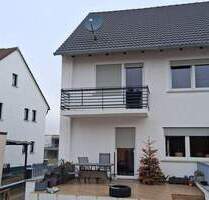 NEUMANN - Schöne Doppelhaushälfte in guter & zentraler Lage - Gunzenhausen
