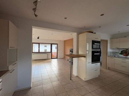 Offener Küchen- Wohnbereich - 