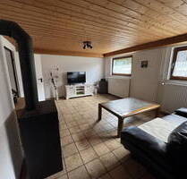 Souterrainwohnung, große Wohnküche, innenliegender Gewölbekeller, möbliert, provisionsfrei - Dettingen