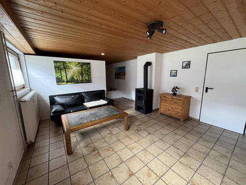 Wohnzimmer - 2 Zimmer Etagenwohnung in Dettingen