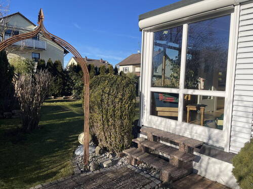 Umlaufender toller Garten - 