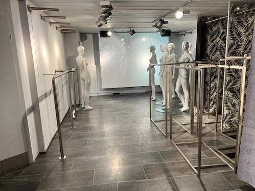 Erdgeschoss - 4 Zimmer Gewerbeobjekt (Büro, Produktion, Verkauf) zur Miete in Waldshut-Tiengen