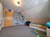 Schlafzimmer II OG - 